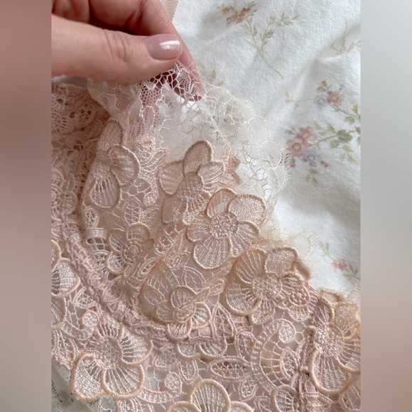 VERY RARE Victoria Secret Designer Collection Lace Bralette/Coachella